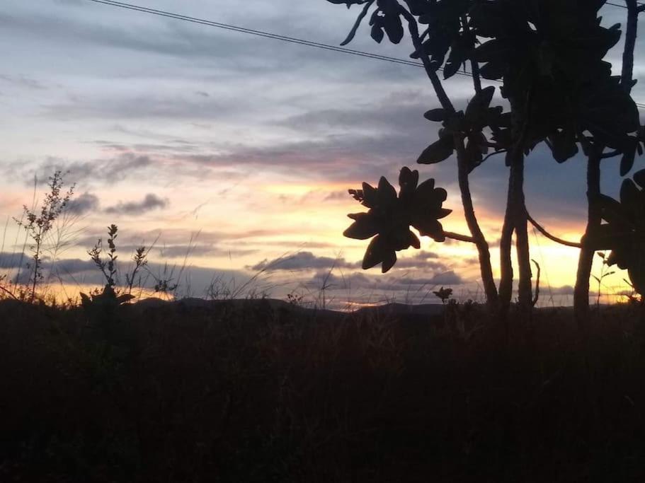 Chale Aconchegante Em Estancia Climatica Santo Antônio do Leite Dış mekan fotoğraf